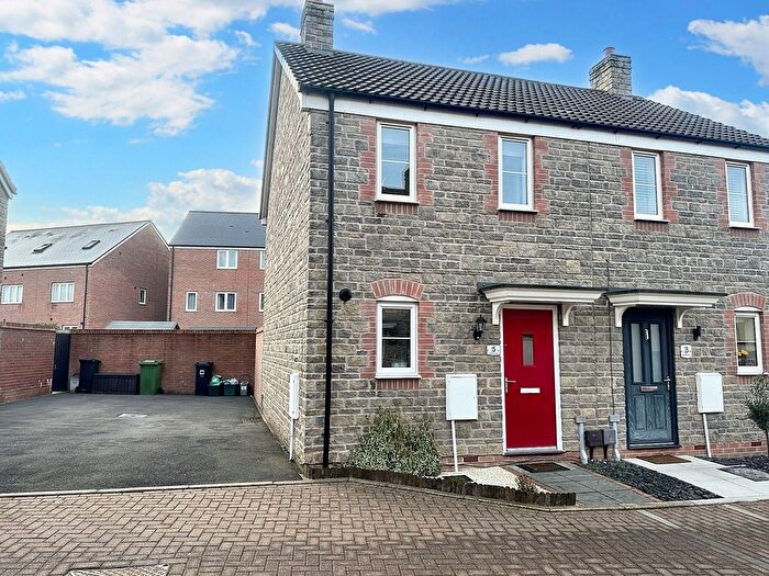 2 Bedroom Semi-Detached House For Sale In Daffodil Way, Emersons Green, BS16