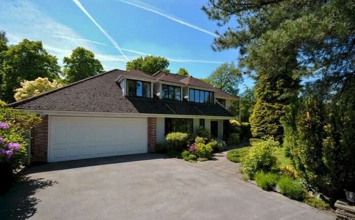 5 Bedroom Detached House To Rent In Tudor Drive, Prestbury, SK10