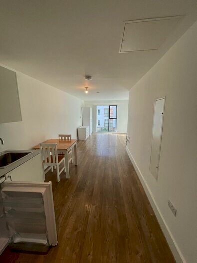 Studio To Rent In Cardinal Court, Oldham, Greater Manchester, OL1