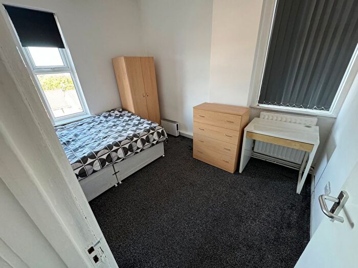 5 Bedroom Terraced House To Rent In Leicester Grove, Leeds, LS7