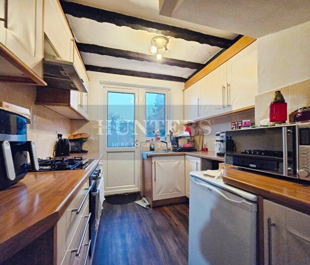 3 Bedroom Semi-Detached House For Sale In Teignmouth Close, Queensbury, Edgware, HA8