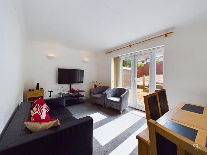 5 Bedroom Semi-Detached House To Rent In Halland Road, Brighton, BN2