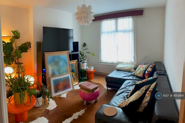 3 Bedroom Terraced House To Rent In Drake Street, Lincoln, LN1