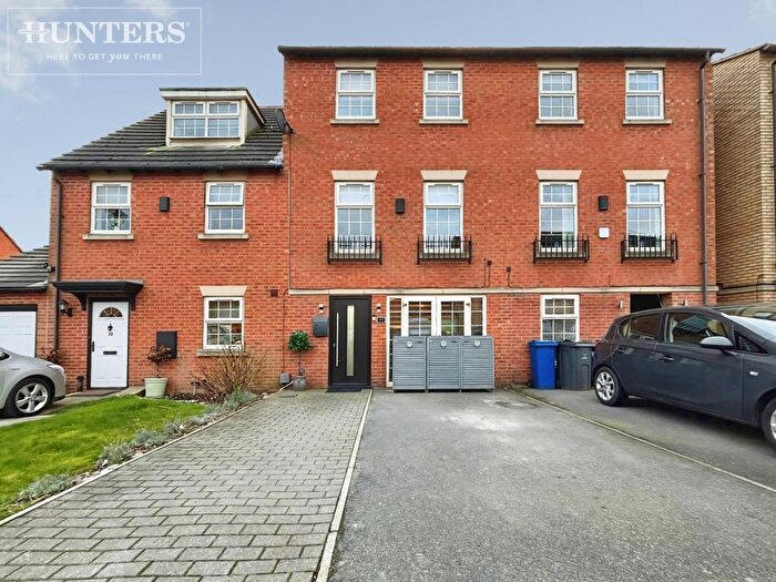 4 Bedroom Town House For Sale In Monument Drive, Brierley, Barnsley, S72