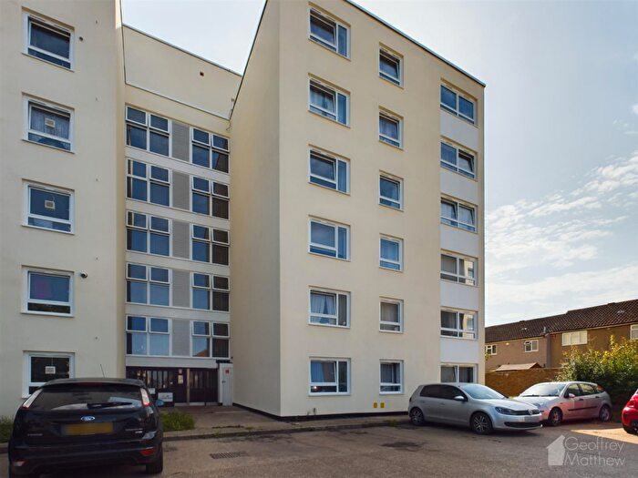 1 Bedroom Apartment For Sale In Joyners Field, Harlow, CM18