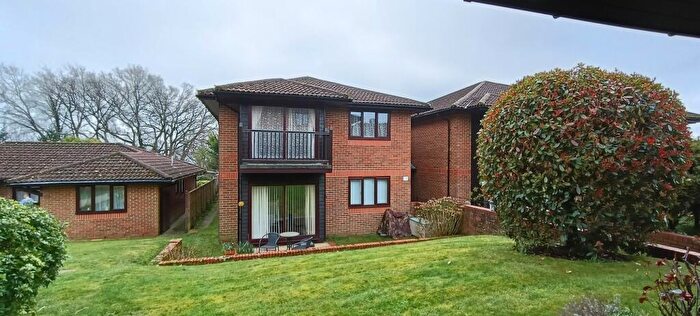 1 Bedroom Flat For Sale In Bricksbury Hill, Farnham, GU9