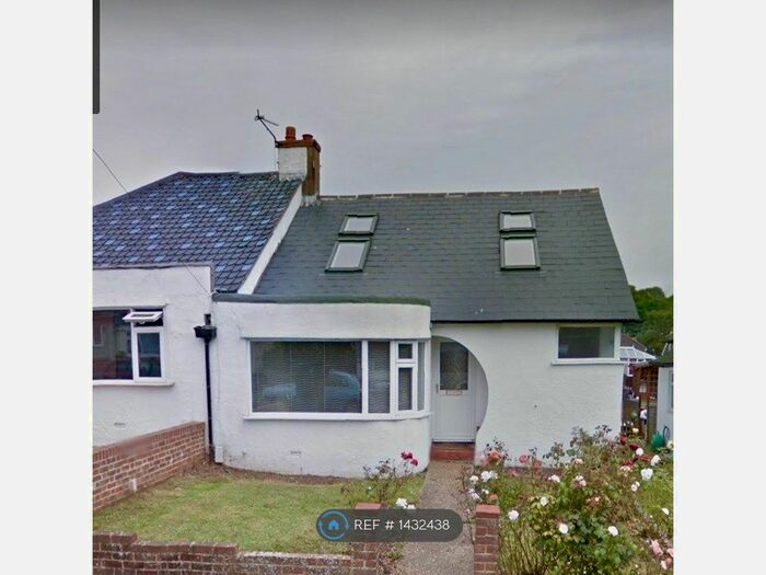 3 Bedroom Semi-Detached House To Rent In Glenfalls Avenue, Brighton, BN1