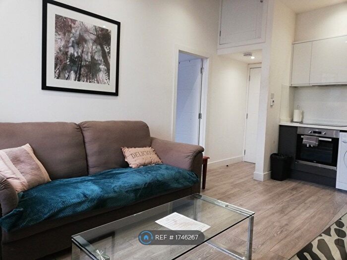 1 Bedroom Flat To Rent In Cheap Street, Newbury, RG14