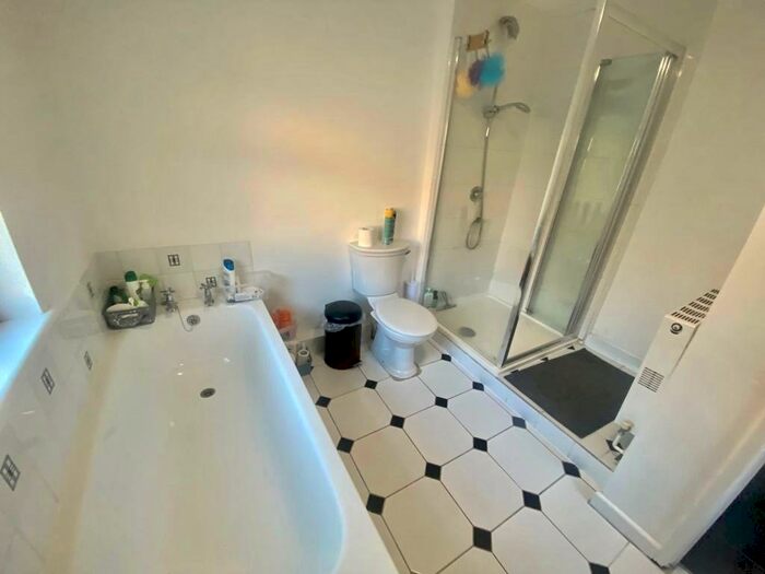 4 Bedroom Terraced House To Rent In Hudson Road, Southsea, Hampshire, PO5