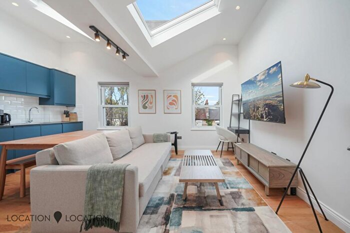 1 Bedroom Property To Rent In Farleigh Road, London, N16