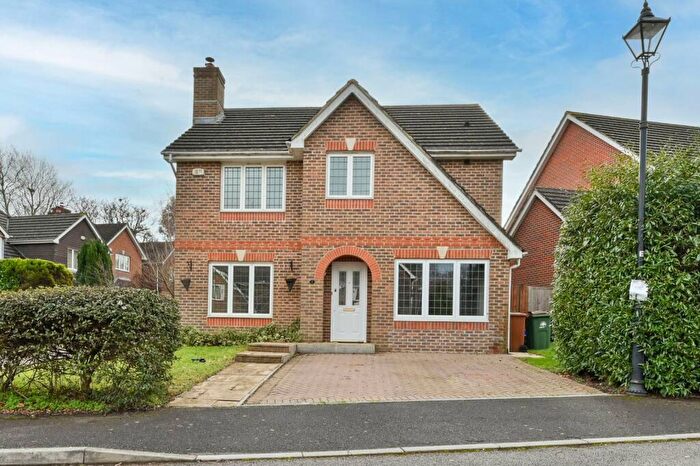 4 Bedroom Detached House To Rent In Roman Way, Sutton, Carshalton, SM5