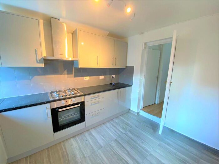 3 Bedroom Terraced House To Rent In Hall Road, East Ham, London, E6