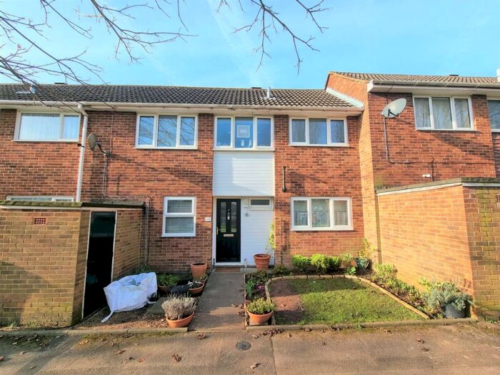 4 Bedroom Terraced House To Rent In Bishopdale, Bracknell, Berkshire, RG12