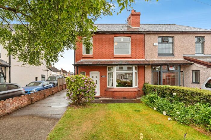 3 Bedroom Semi Detached House For Sale In Fern Road, Whitby, Ellesmere Port, Cheshire, CH65