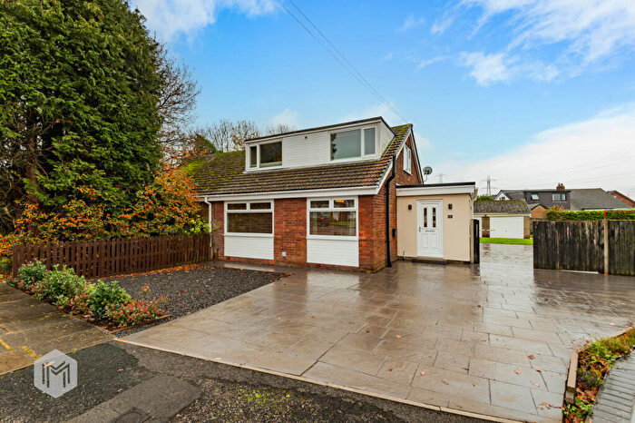 4 Bedroom Semi-Detached House For Sale In Wentworth Close, Radcliffe, Manchester, Greater Manchester, M26