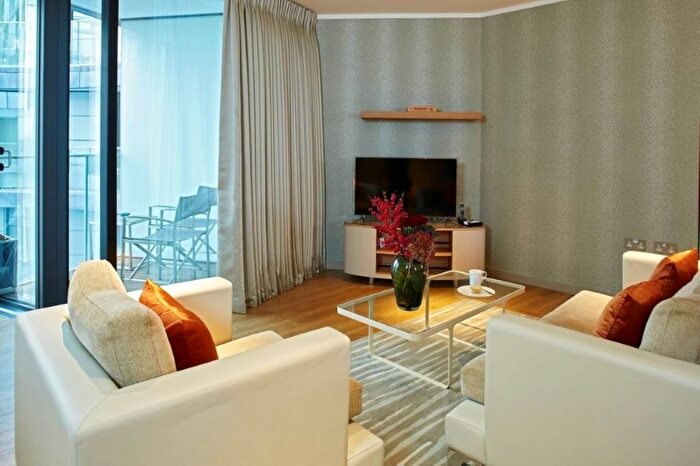 1 Bedroom Studio To Rent In Lower Thames Street, London, EC3R