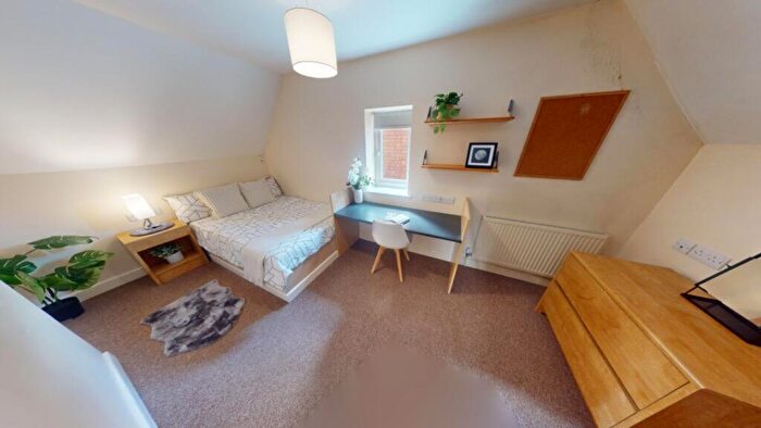 4 Bedroom House To Rent In A Lenton Boulevard, Nottingham, NG7