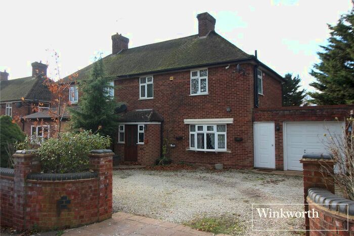 3 Bedroom Semi-Detached House To Rent In Cowley Hill, Borehamwood, Hertfordshire, WD6
