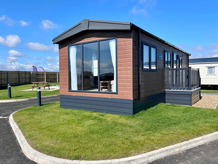 2 Bedroom Lodge For Sale In Bacton, Norwich, NR12