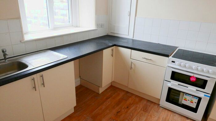 3 Bedroom Flat To Rent In Dean Street, Liskeard, Cornwall, PL14