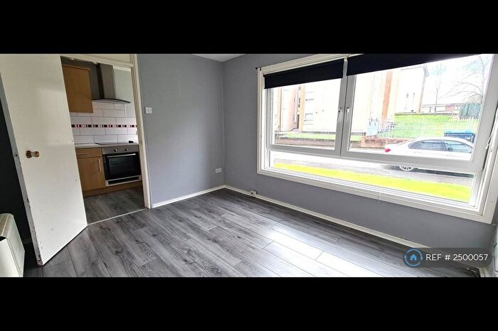 2 Bedroom Flat To Rent In Banner Road, Glasgow, G13