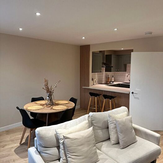 3 Bedroom Flat To Rent In Springfield Lane, Leith, Edinburgh, EH6