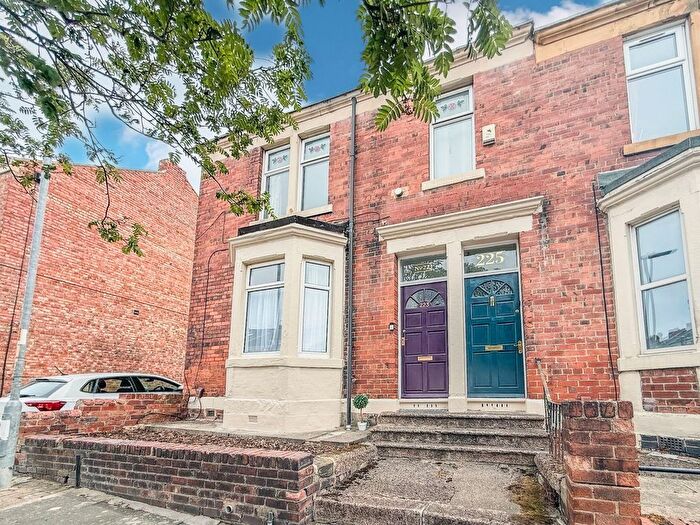 2 Bedroom Flat To Rent In Windsor Avenue, Gateshead, NE8