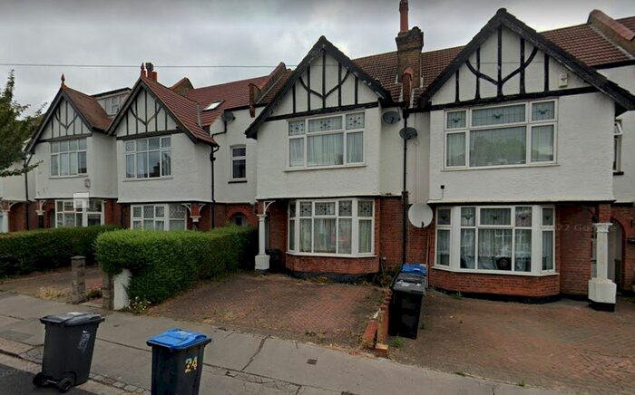 1 Bedroom Flat To Rent In Kilmartin Avenue, London, SW16