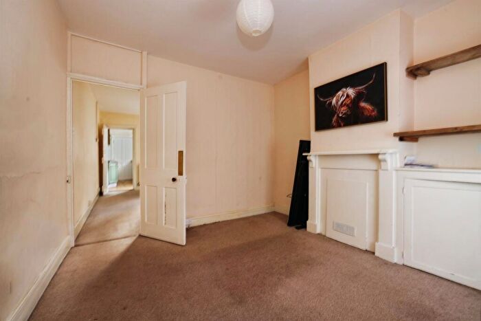 2 Bedroom Terraced House For Sale In Milford Hill, Salisbury, SP1