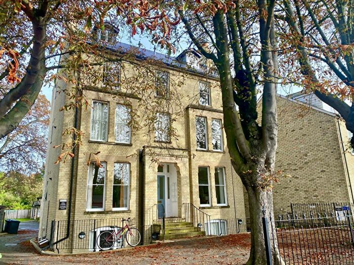 1 Bedroom Flat To Rent In Jubilee House, Hooper Street, CB1