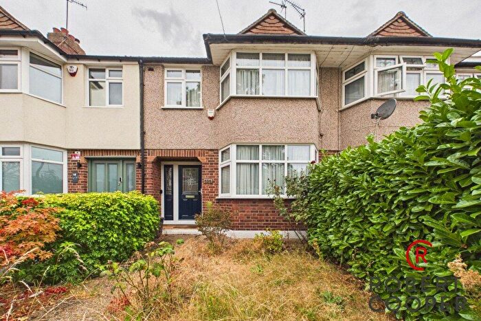 3 Bedroom Terraced House For Sale In Field End Road, Ruislip, HA4