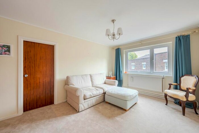 1 Bedroom Flat To Rent In Renfrew Road, London, SE11