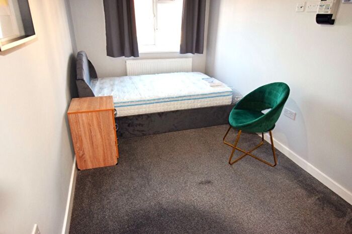 1 Bedroom Flat To Rent In Bridge Street, Town Centre, Northampton, NN1