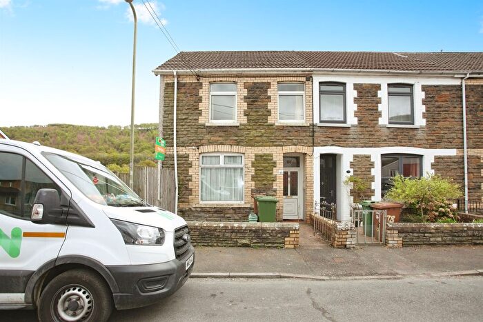 3 Bedroom End Of Terrace House For Sale In Garden Street, Llanbradach, Caerphilly, CF83