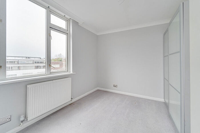 2 Bedroom Apartment To Rent In Haverstock Hill, Belsize Park, London, NW3
