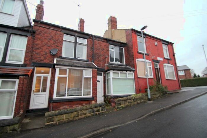 2 Bedroom Terraced House To Rent In Hawksworth Grove, Kirkstall, LS5
