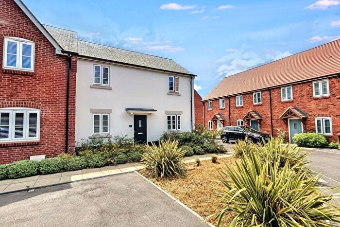 3 Bedroom End Of Terrace House For Sale In Wimborne, BH21