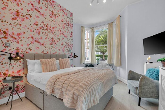 Studio To Rent In Hammersmith, W6