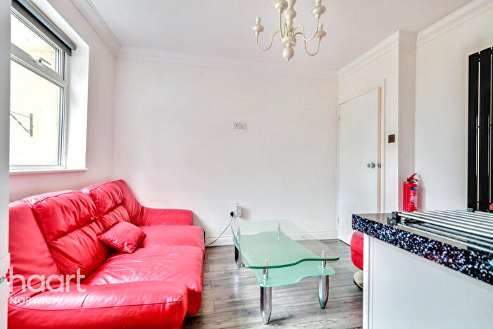 3 Bedroom Detached Bungalow For Sale In Bowthorpe Road, Norwich, NR5