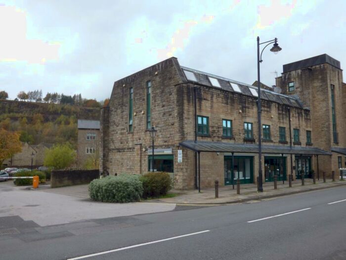 Houses for sale & to rent in OL3 6EU, Heathwood, Saddleworth South Oldham