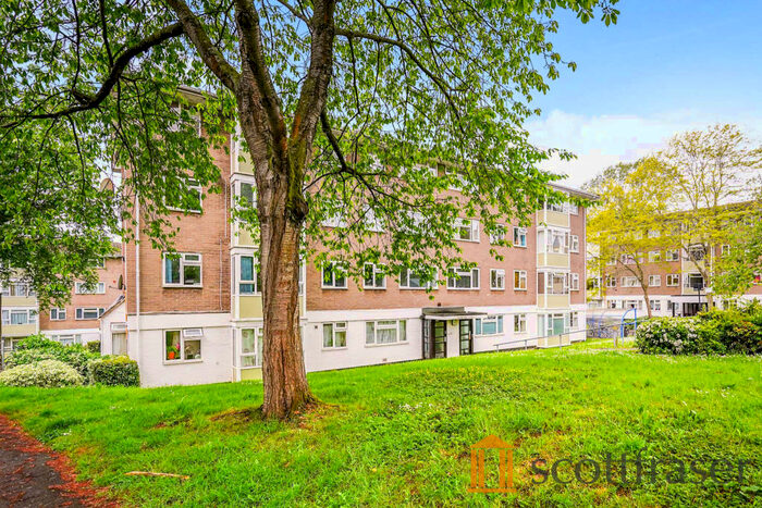 2 Bedroom Apartment To Rent In Southfield Park, East Oxford, OX4