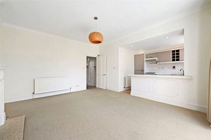 1 Bedroom Maisonette To Rent In Old Oak Road, London, W3