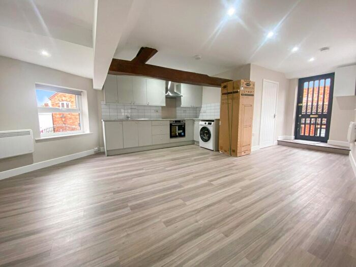 1 Bedroom Flat To Rent In Regent Court, Regent Street, LE10