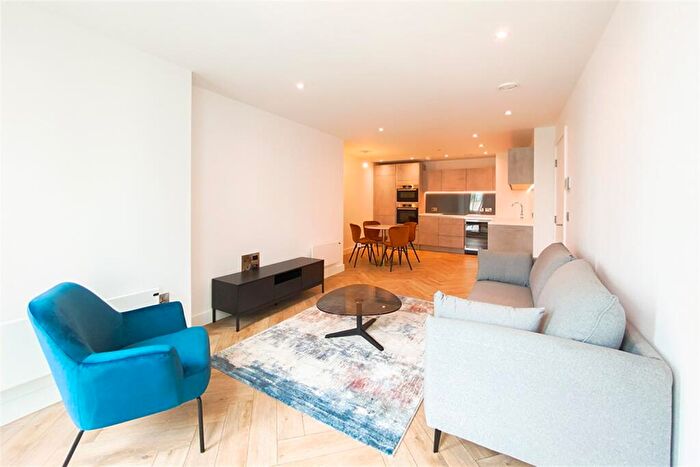 2 Bedroom Apartment To Rent In Elizabeth Tower, M15