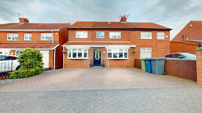 3 Bedroom Semi Detached House For Sale In Wells Grove, South Shields, NE34