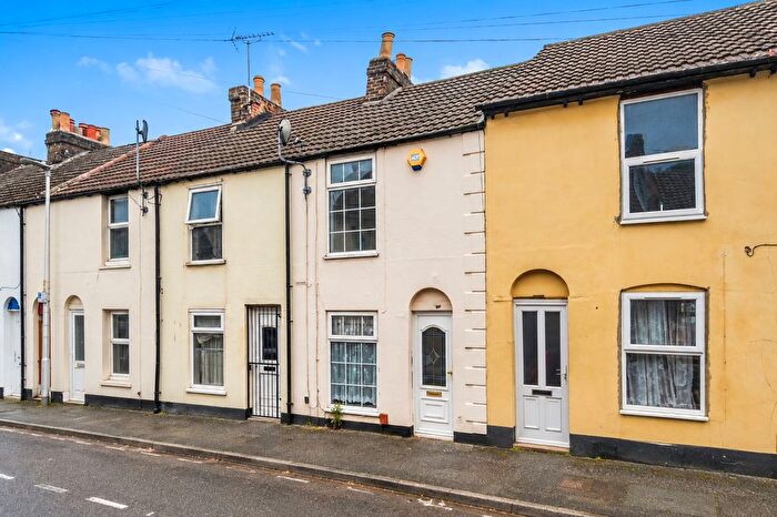 2 Bedroom Terraced House For Sale In Fox Street, Gillingham, Kent., ME7