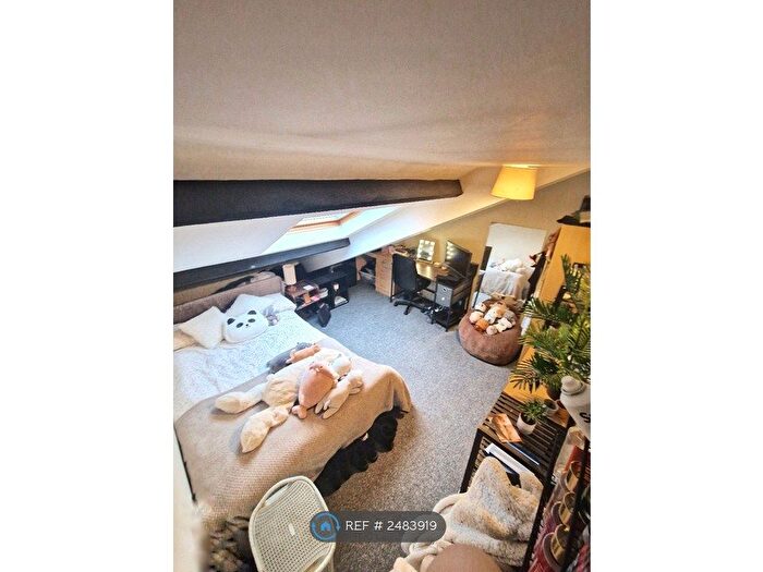 5 Bedroom Flat To Rent In Cemetery Road, Sheffield, S11
