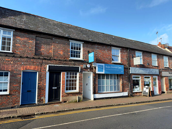 1 Bedroom Duplex To Rent In Duke Street, Princes Risborough, Buckinghamshire, HP27