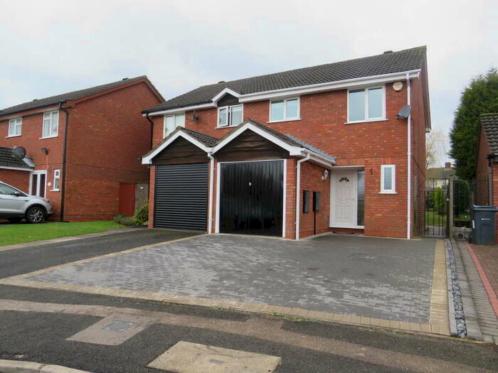 3 Bedroom Semi-Detached House To Rent In Blakemore Drive, Sutton Coldfield, B75