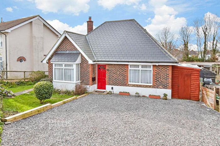 2 Bedroom Chalet For Sale In Araluen Way, Lake, Isle Of Wight, PO36